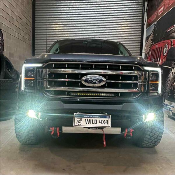 Bumper delantero Rhino4x4 Ford F150 Lariat 2020 en adelante