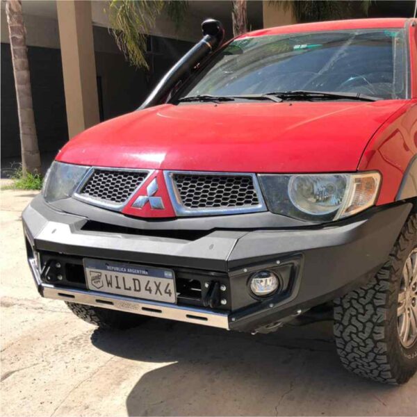 Bumper delantero Rhino4x4 Mitsubishi L200 2008 al 2012