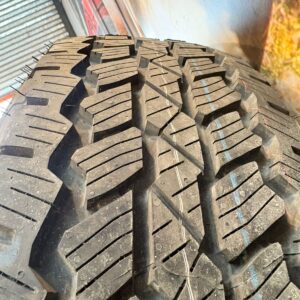 Bridgestone Dueler A/T 255/70 R17