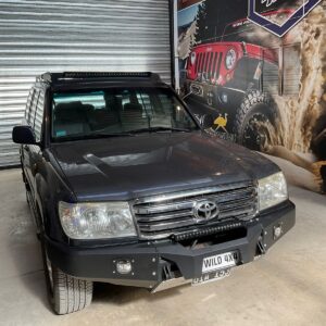 Bumper delantero Rhino4x4 Toyota Land Cruiser VX100 1999 al 2007